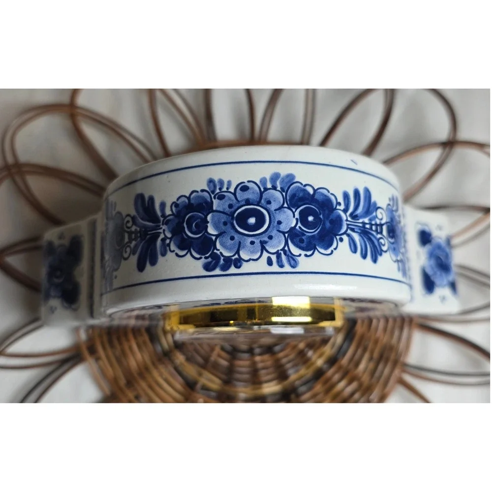 Vintage Delft Blue and White Floral Ceramic Mantel Clock Quartz Roman Numerals